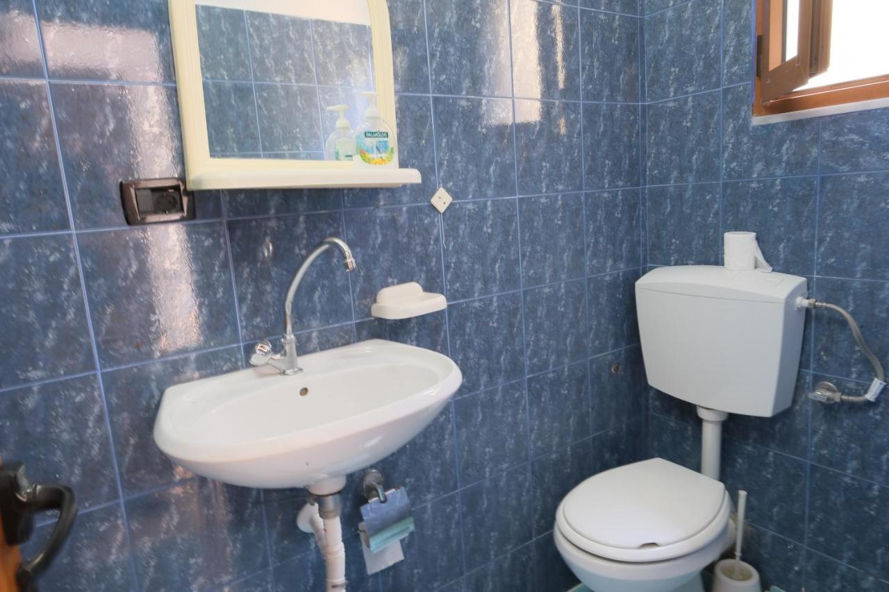 Mehilli Hotel Dhërmi Kültér fotó