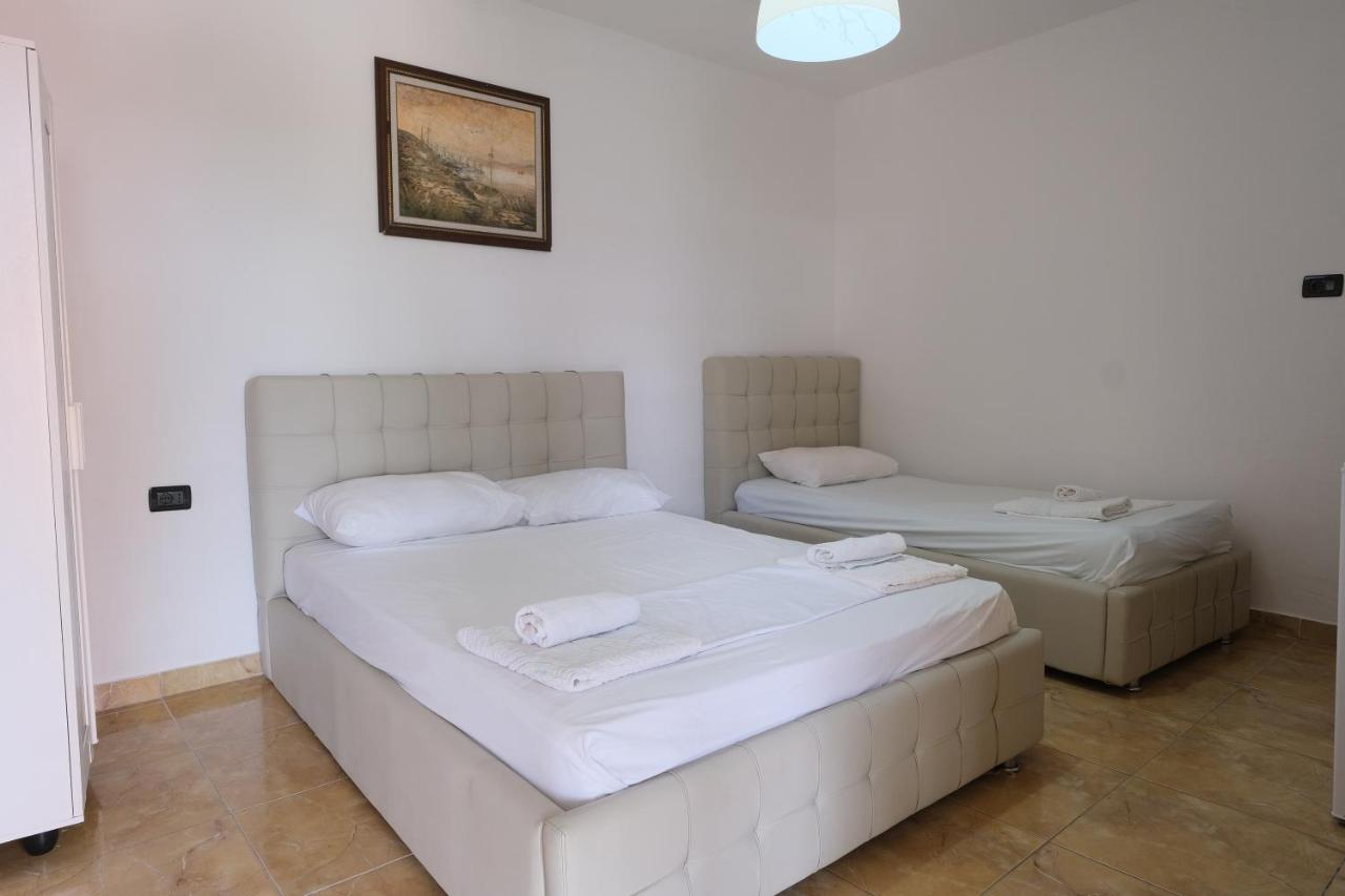 Mehilli Hotel Dhërmi Kültér fotó