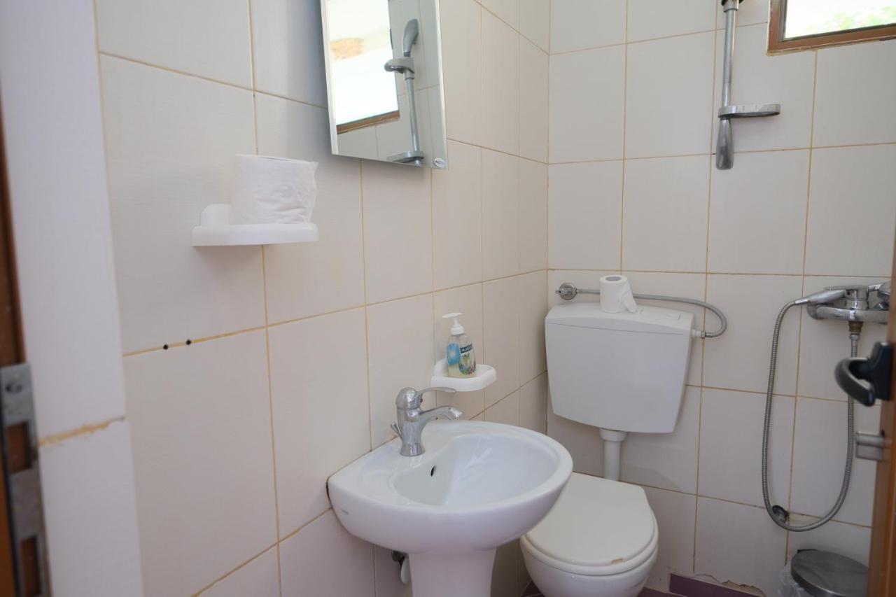 Mehilli Hotel Dhërmi Kültér fotó